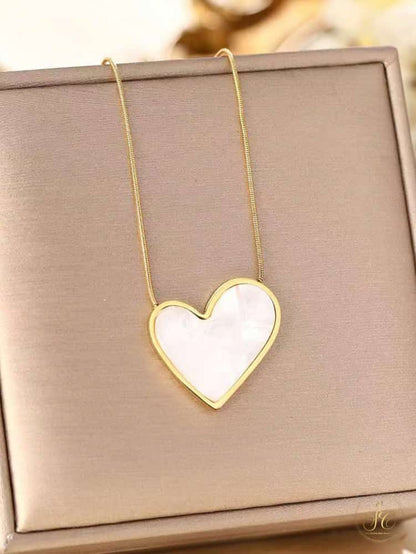 Elegant 18K Goldplated Stainless Steel Acrylic White Heart Pendant Necklace - SeoulChic.store