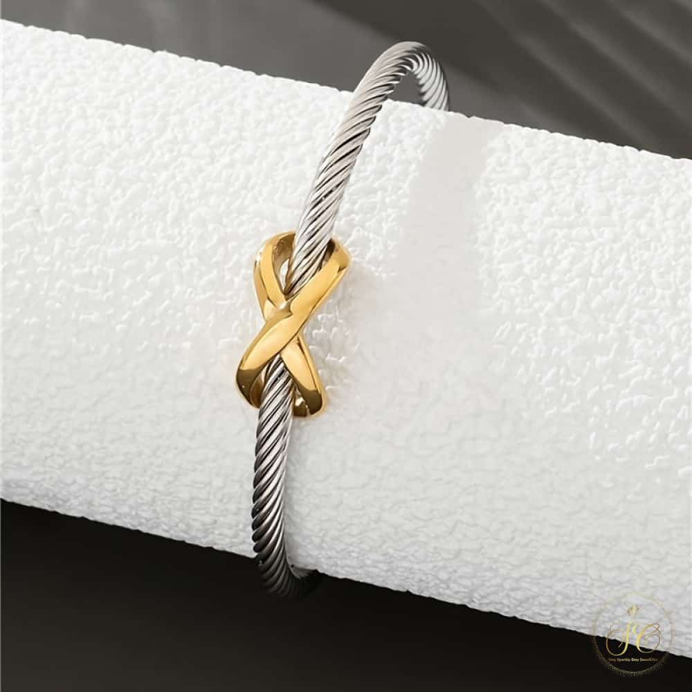 Premium Adjustable Stylish Two Tone Minimalist Bracelet - SeoulChic.store