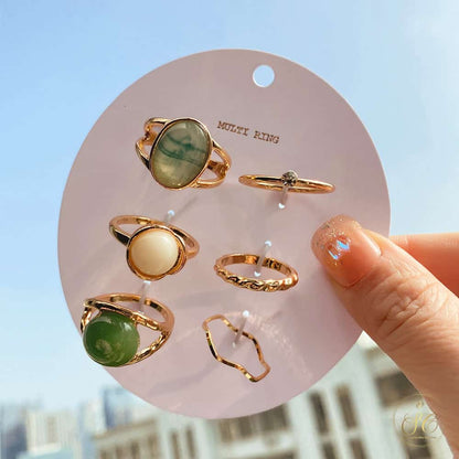 Graceful An Oval Green And White Gemstone Geometric Ring Set - SeoulChic.store