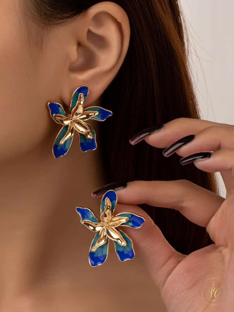 Refined Charming Flower Earrings - SeoulChic.store