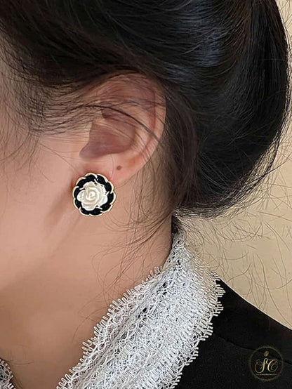 Chic Vintage Rhinestone Bow Faux Pearl Asymmetrical Earrings Set - SeoulChic.store