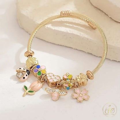 Premium Elegant Butterfly Bees Flowers Golden Tone Bracelet - SeoulChic.store