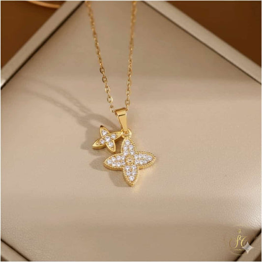 Graceful Elegant Double Fourleaf Flower Necklace - SeoulChic.store