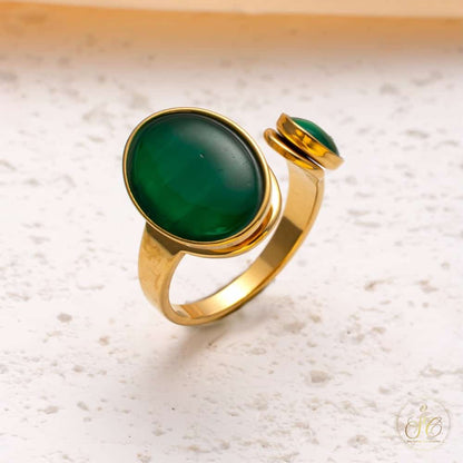 Timeless Elegant Green Cubic Zirconia Stone Ring - SeoulChic.store
