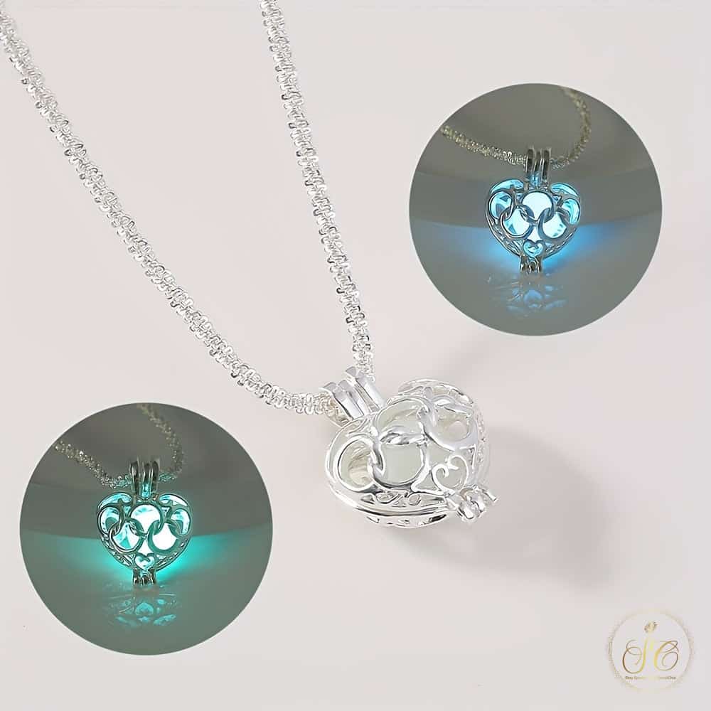 Refined Elegant Heart Shaped Luminous Gold Pendant Necklace - SeoulChic.store