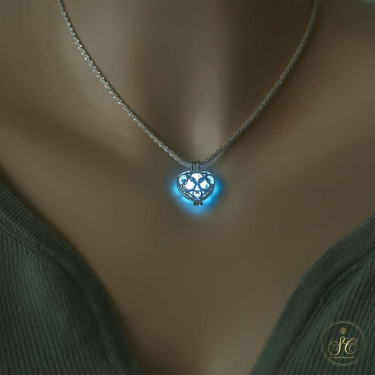 Chic Elegant Heart Shaped Luminous Silver Pendant Necklace - SeoulChic.store