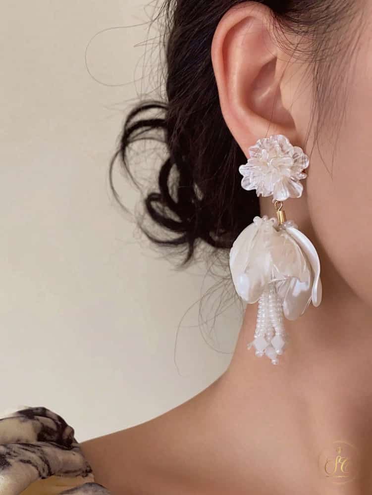 Chic Elegant Retro Faux Pearl Floral Tassel Earrings - SeoulChic.store