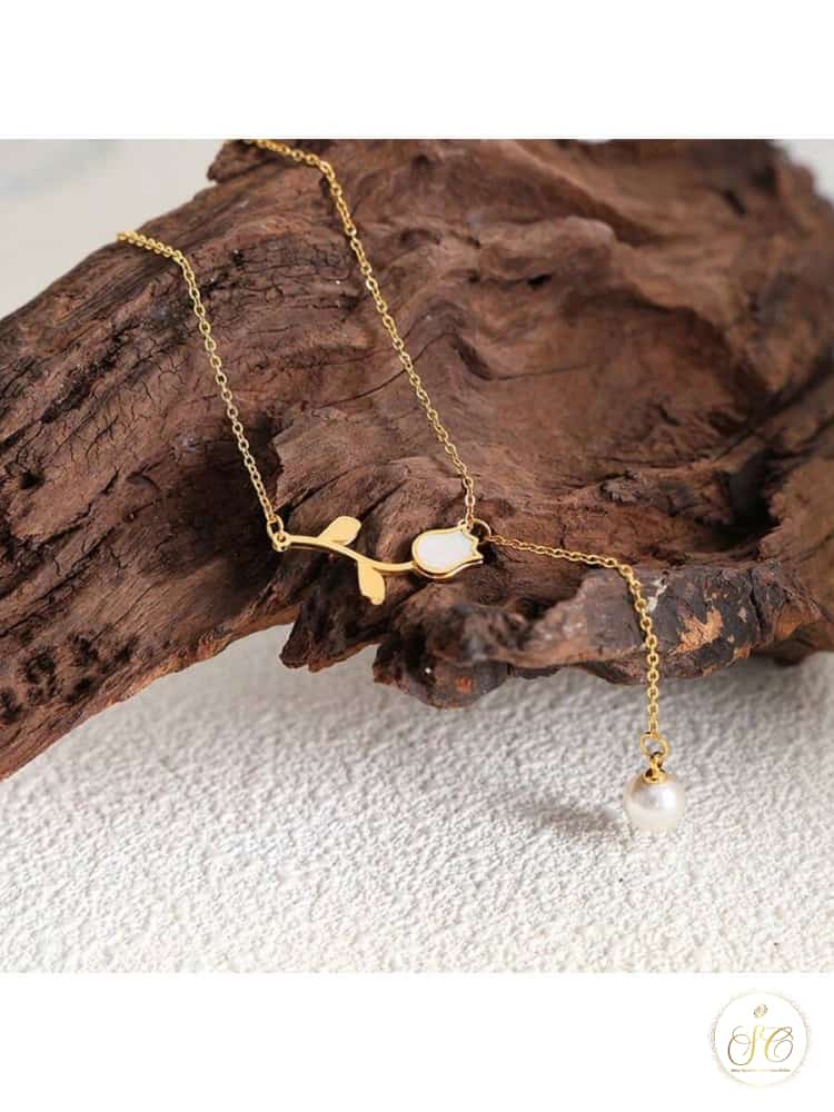 Signature Elegant White Seashell Rose Baroque Faux Pearl And Tassel Necklace - SeoulChic.store