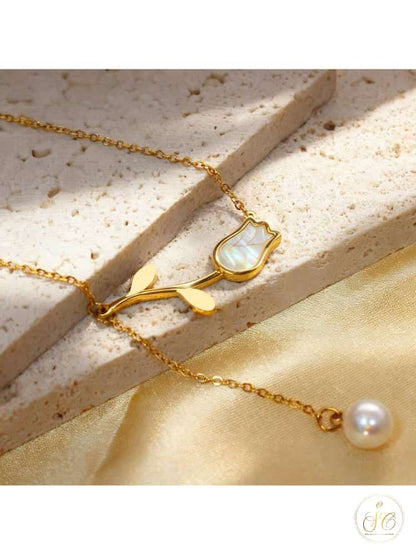 Signature Elegant White Seashell Rose Baroque Faux Pearl And Tassel Necklace - SeoulChic.store