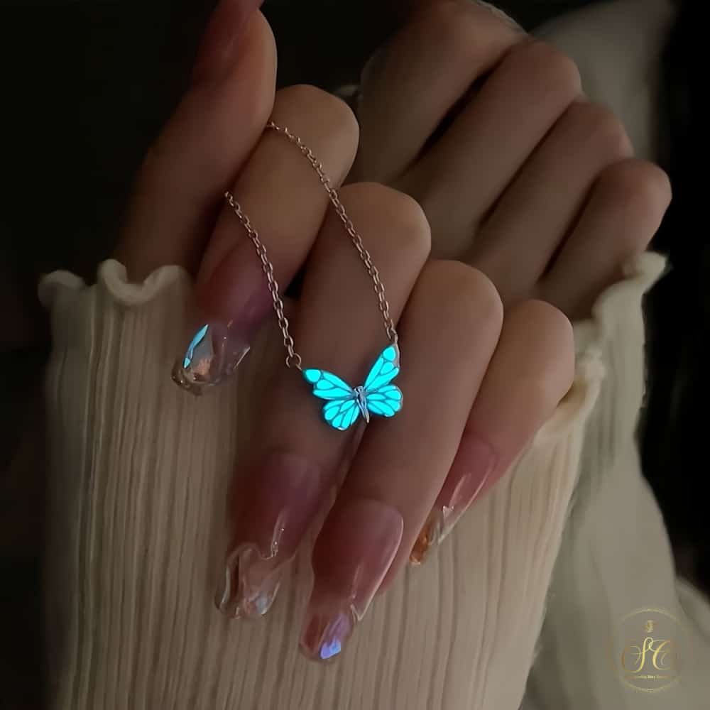 Graceful Glowing In The Dark Butterfly Jewelry Set - SeoulChic.store