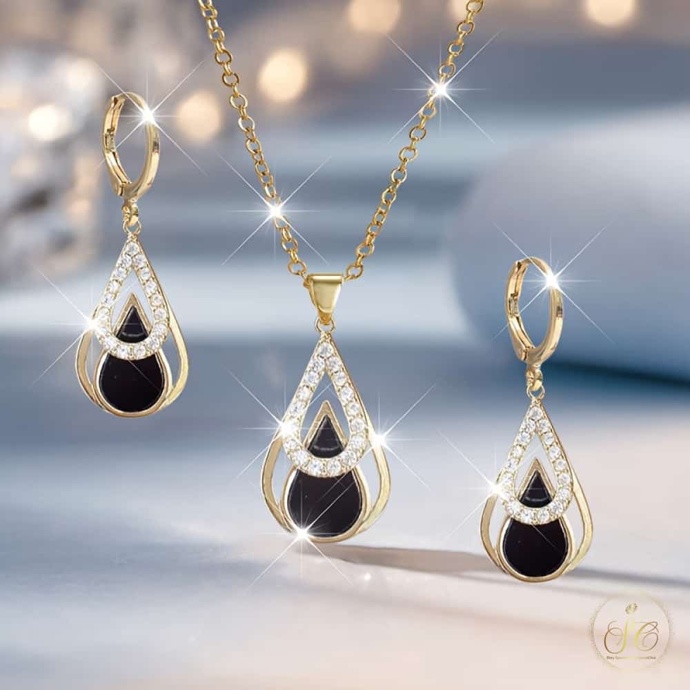 Timeless Luxury Black Teardrop Pendant Jewelry Set - SeoulChic.store