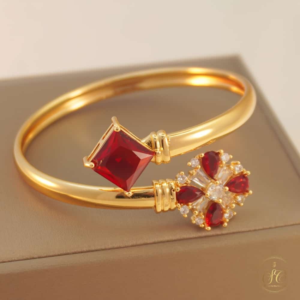 Chic Luxury Vintage Gold And Red Stone Bracelet - SeoulChic.store
