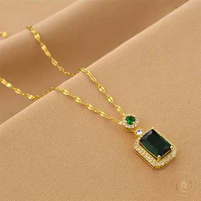 Premium Retro Green Geometric Luxury Niche Design Collarbone Necklace - SeoulChic.store