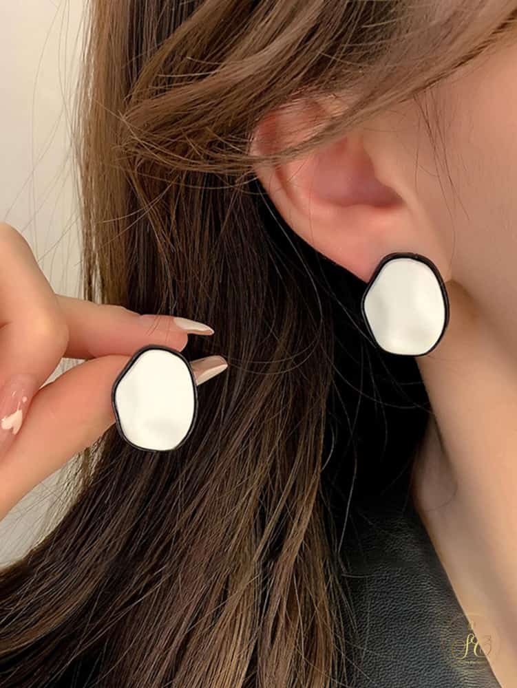 Chic Stylish Black And White Asymmetrical Round Earrings - SeoulChic.store