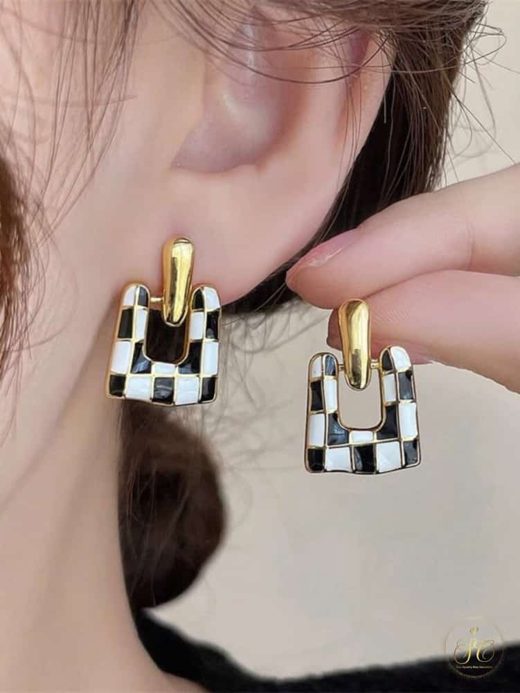 Premium Stylish Black And White Chess Board Earrings - SeoulChic.store
