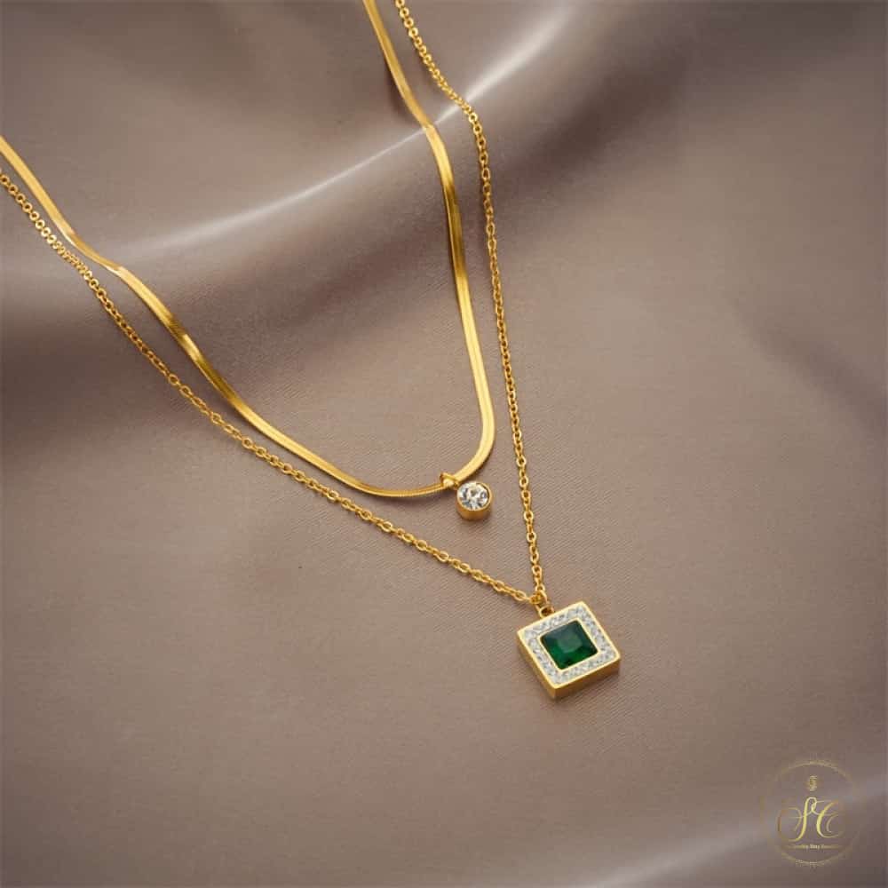 Refined Vintage Double Layered Green Zirconia Pendant Necklace - SeoulChic.store