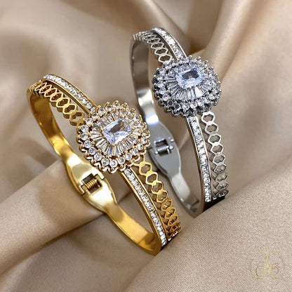 Timeless Vintage Stainless Steel Sparkling Rhinestone Small Square Bracelet - SeoulChic.store