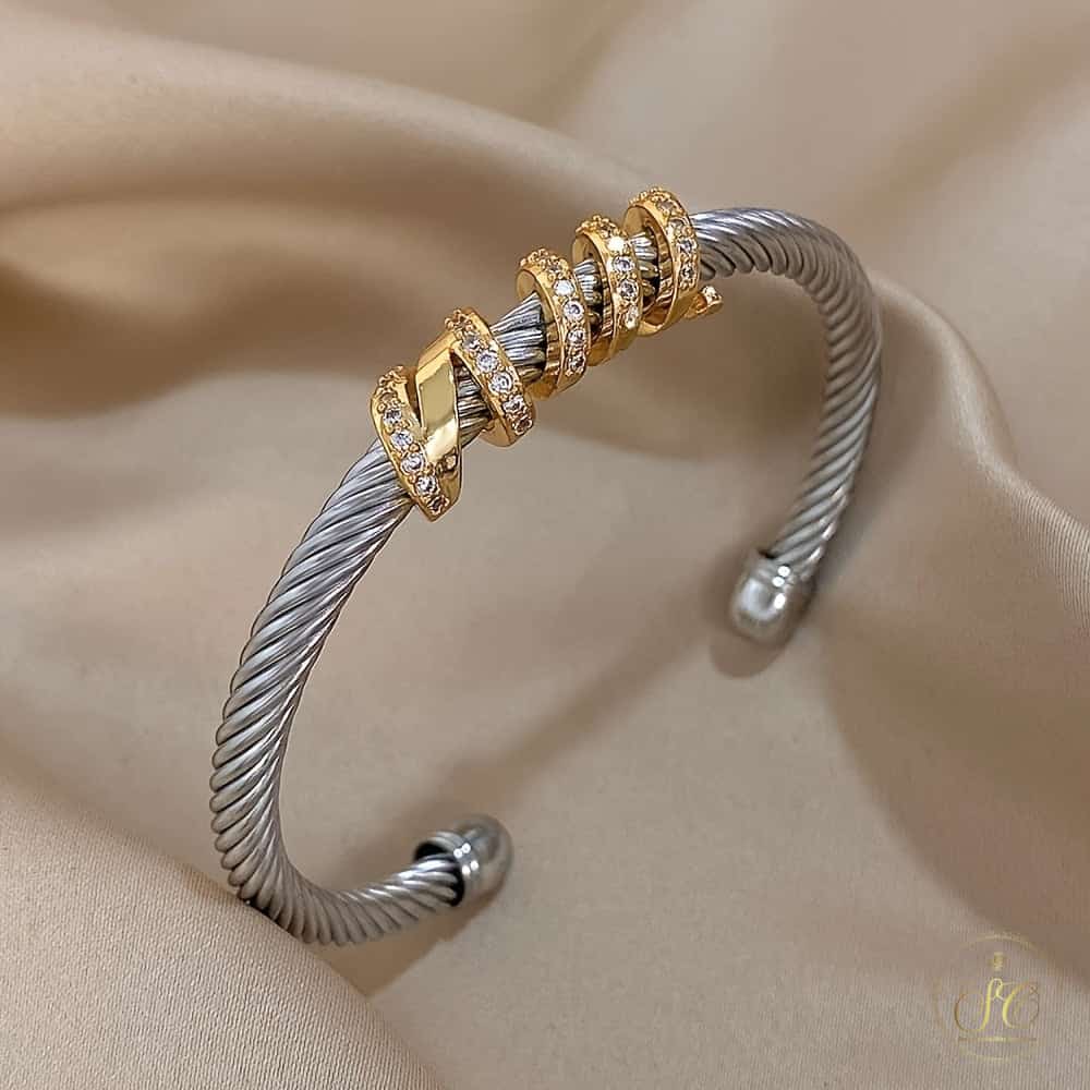 Signature Vintage Style Adjustable Alloy Bracelet - SeoulChic.store