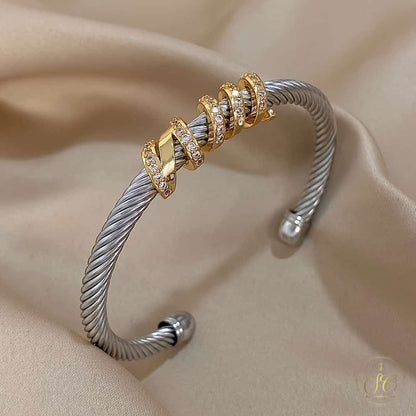 Signature Vintage Style Adjustable Alloy Bracelet - SeoulChic.store