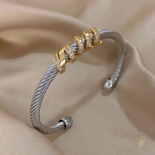 Signature Vintage Style Adjustable Alloy Bracelet - SeoulChic.store