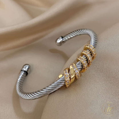 Signature Vintage Style Adjustable Alloy Bracelet - SeoulChic.store
